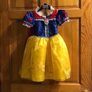 Disney Snow White dress-up/ costume size 3